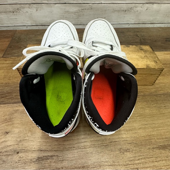 Jordan 1 Mid Composition Notebook Youth Size 4 Nike - Picture 7 of 8